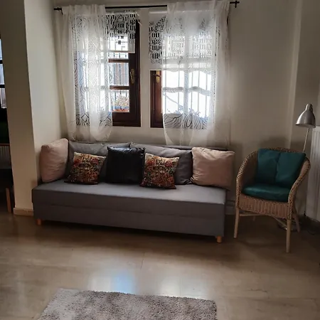 Athina Apartment *